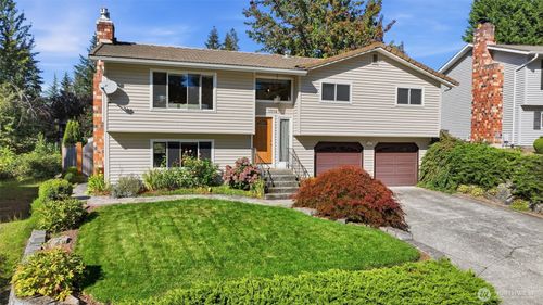 15914 Se 176th Pl, Renton, WA, 98058-9112 | Card Image