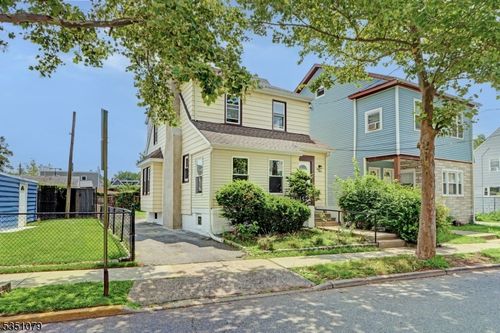 380 Berryman Pl, Orange, NJ, 07050-1907 | Card Image