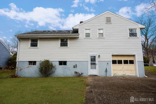 13 Glencourt Ave, Edison, NJ, 08837-3342 | Card Image