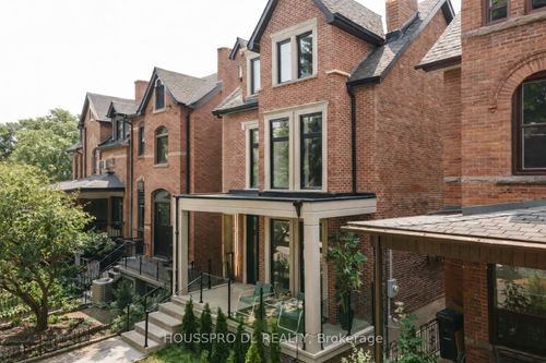 82 Major St, Toronto, ON, M5S2L1 | Card Image