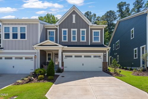 7900 Berry Crest Ave, Raleigh, NC, 27617-5223 | Card Image