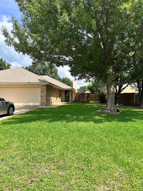 6532 Central Ave, North Richland Hills, TX, 76182-4626 | Card Image