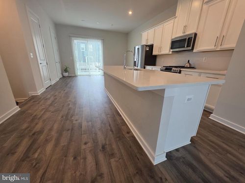 1717 Autumn Maple Leaf Dr, DUMFRIES, VA, 22026-2838 | Card Image