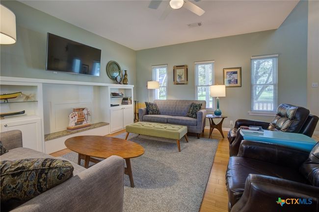 267 Nancy Dr, House other with 3 bedrooms, 3 bathrooms and null parking in Canyon Lake TX | Image 6