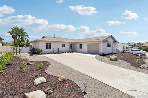 16763 Pinata, San Diego, CA, 92128 | Card Image