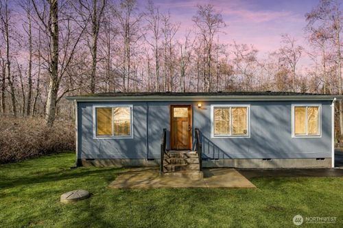 3027 Bayview Dr, Bellingham, WA, 98226-9257 | Card Image