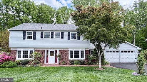 4325 Majestic Ln, FAIRFAX, VA, 22033-3500 | Card Image