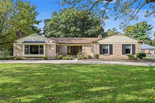 3901 Stonehaven Rd, Dayton, OH, 45429-1621 | Card Image