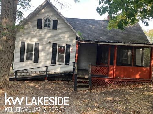 9778 Spruce St, Bay Port, MI, 48720-5126 | Card Image