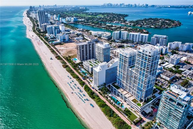 APT-405 - 6799 Collins Ave, Condo with 3 bedrooms, 3 bathrooms and null parking in Miami Beach FL | Image 25