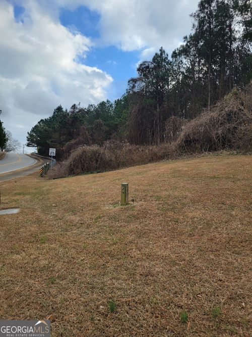 175 Old Peachtree Rd Nw, suwanee, GA, 30024-2511 | Card Image