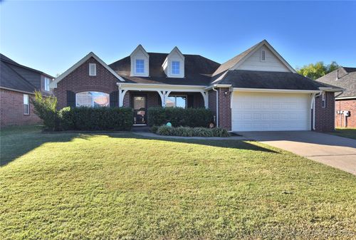 20730 E 45th St S, Broken Arrow, OK, 74014-8741 | Card Image