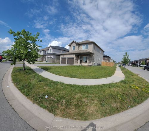 75 Bethune Ave, Welland, ON, L3B0H5 | Card Image