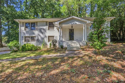 6489 Lynndale Ln, Morrow, GA, 30260-2511 | Card Image