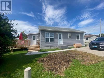 1 Crescent St, House other with 3 bedrooms, 1 bathrooms and null parking in Stephenville NL | Image 2