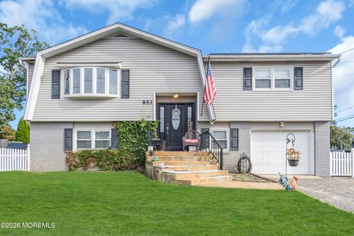 853 Spray Ave, Beachwood, NJ, 08722-4625 | Card Image