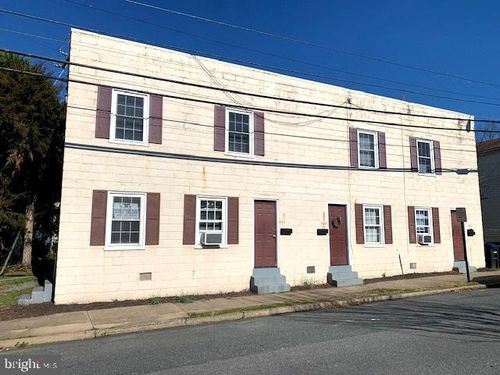 531 Hanover St, FREDERICKSBURG, VA, 22401-5711 | Card Image