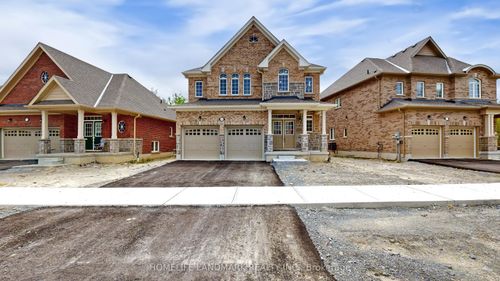 119 Hawkins St, Sutton West, ON, L0E1R0 | Card Image