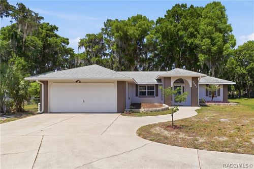 7961 W Riverbend Rd, CRYSTAL RIVER, FL, 34428-7158 | Card Image