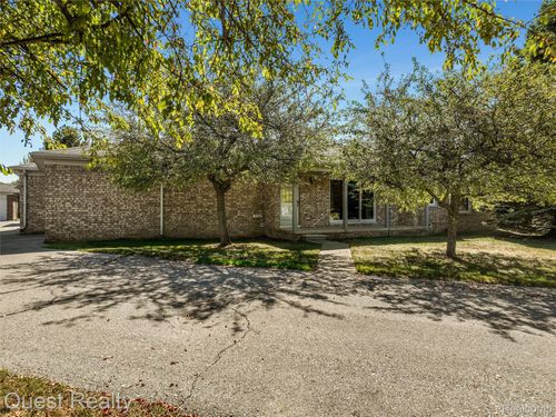 14710 Palmetto Court Court, Shelby Charter Township, MI, 48315 | Card Image