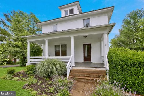 200 S Orchard Dr, PURCELLVILLE, VA, 20132-3255 | Card Image