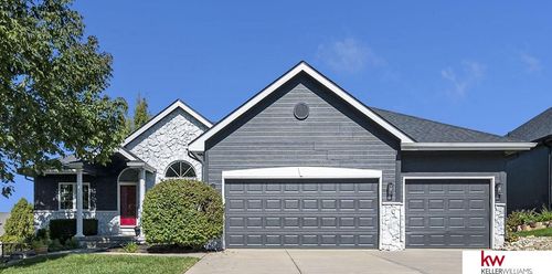 17020 Erskine St, Omaha, NE, 68116-2711 | Card Image