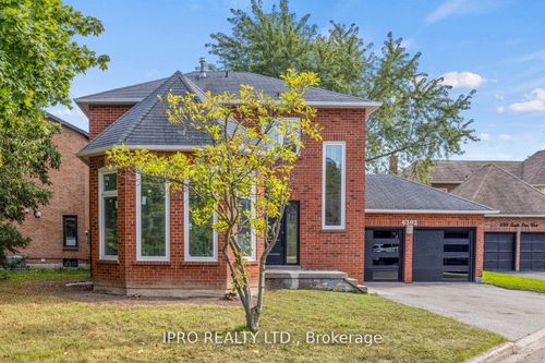 6302 10th Line W, Mississauga, ON, L5N5T1 | Card Image
