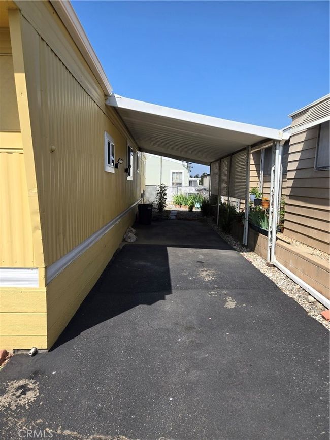 SPC-166 - 301 E Foothill Blvd, Home with 2 bedrooms, 1 bathrooms and 2 parking in Pomona CA | Image 35