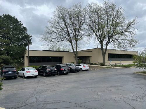 5-2295 Valley Creek Dr, Elgin, IL, 60123-2694 | Card Image