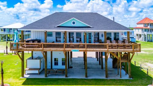 768 Bolivar Dunes Blvd, Gilchrist, TX, 77617 | Card Image