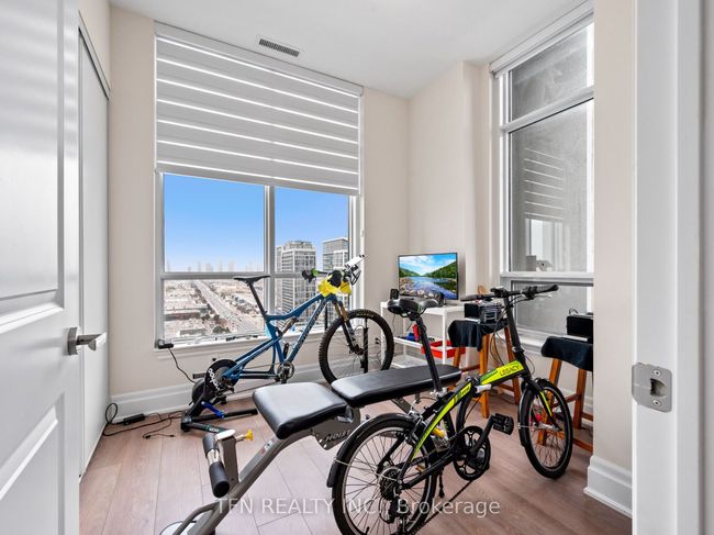 PH08 - 9075 Jane St, Condo with 2 bedrooms, 2 bathrooms and 1 parking in Concord ON | Image 15