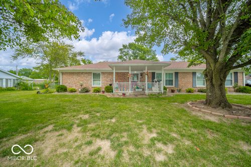 950 Hickory Ln, New Castle, IN, 47362-1502 | Card Image