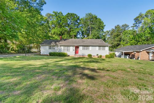 1404 Berry Street, Wadesboro, NC, 28170 | Card Image