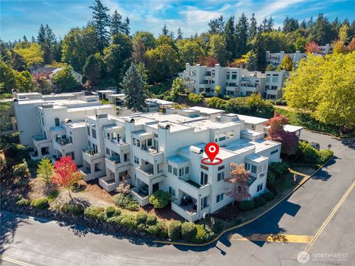 403-7525 Old Redmond Rd, Redmond, WA, 98052-4236 | Card Image