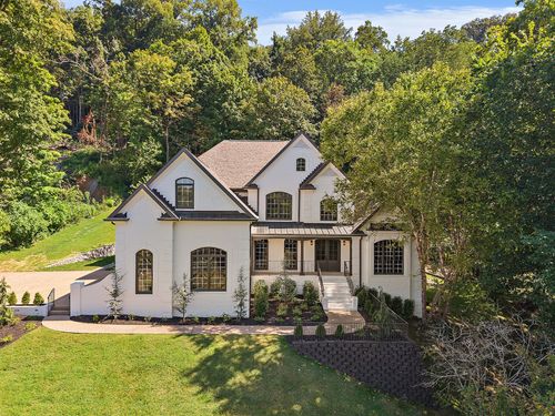 945 Travelers Ct, Nashville, TN, 37220-1435 | Card Image