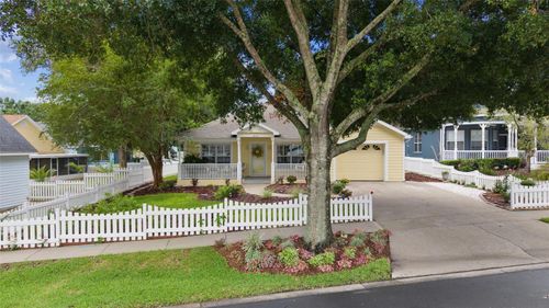 1622 Laurel Way, Tavares, FL, 32778-4992 | Card Image