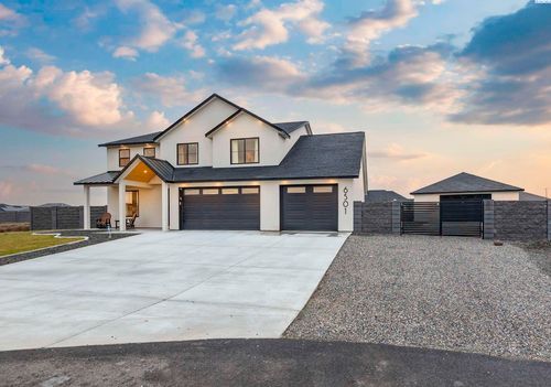 6501 Lazy B Dr, Pasco, WA, 99301-2644 | Card Image