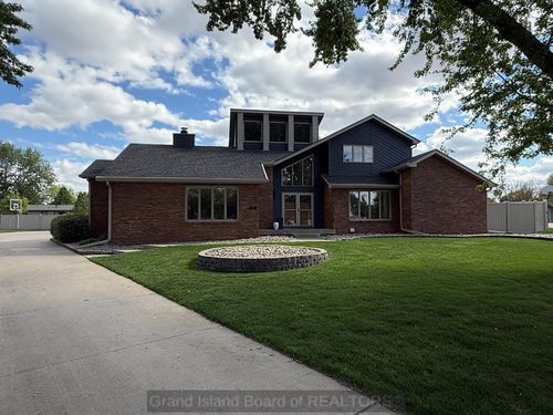 2126 Viking Pl, Grand Island, NE, 68803 | Card Image