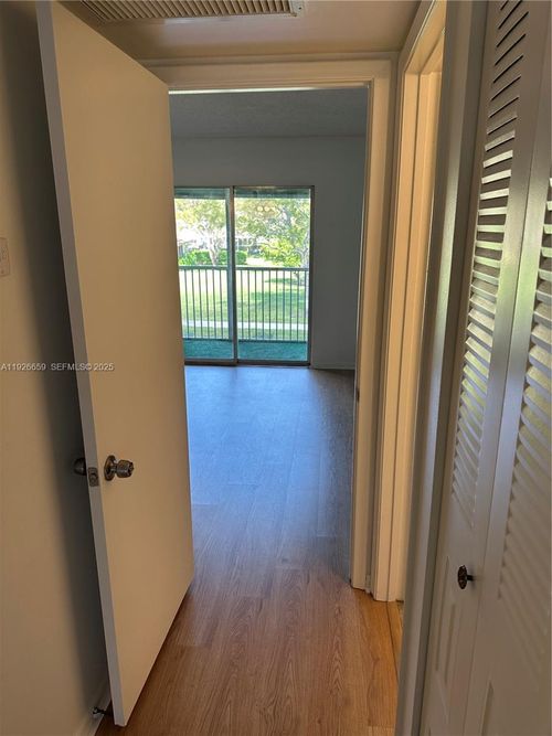 apt-211g-13255 Sw 9th Ct, Pembroke Pines, FL, 33027-1827 | Card Image