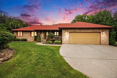 10363 E Bristol Rd, Davison, MI, 48423-8732 | Card Image
