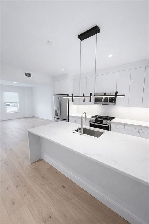 202-65 L Street, Boston, MA, 02127 | Card Image