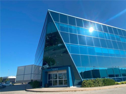 {{alt}} | Card Image