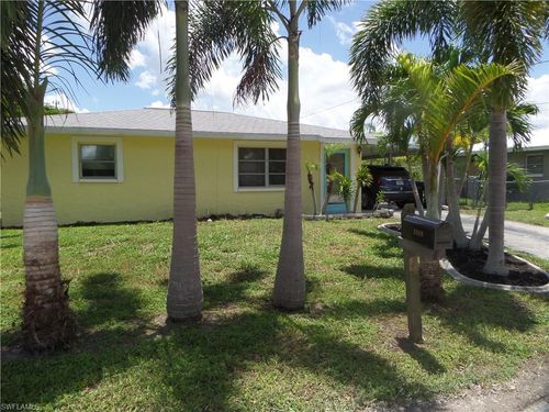 3960 Northside Cir, North Fort Myers, FL, 33903-3621 | Card Image