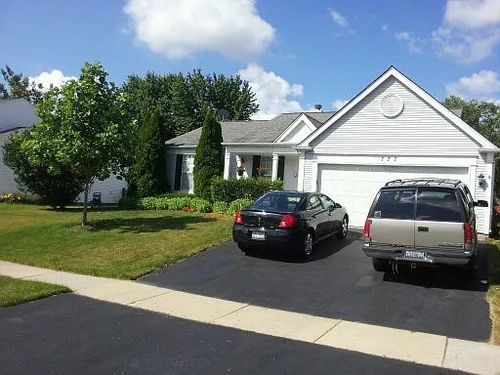777 Edelweiss Dr, Lake Zurich, IL, 60047-2494 | Card Image
