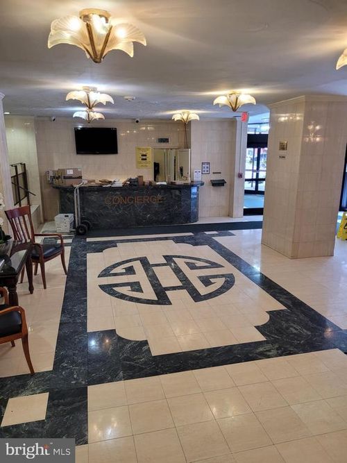 apt-624-1121 Arlington Blvd, ARLINGTON, VA, 22209-3211 | Card Image