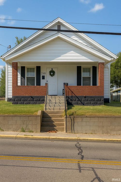 210 E 15th St, Jasper, IN, 47546-2009 | Card Image