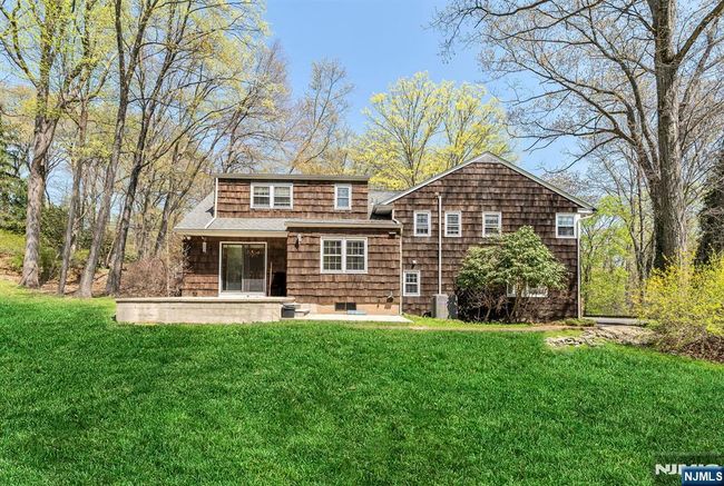 16 Barnfield Ct, House other with 5 bedrooms, 4 bathrooms and null parking in Upper Saddle River NJ | Image 24