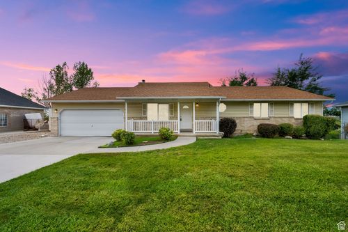 10207 N Cottonwood Dr, Cedar Hills, UT, 84062-9237 | Card Image