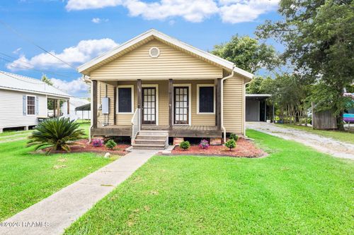 118 Nita St, New Iberia, LA, 70563-2424 | Card Image