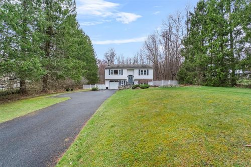 320 White Pond Rd, Stormville, NY, 12582-5722 | Card Image